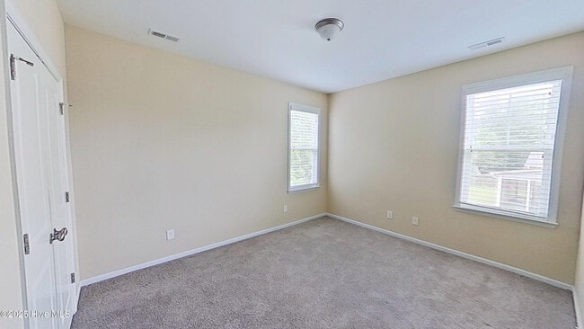 Building Photo - 601 Fosse Way
