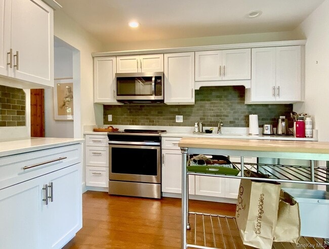 Building Photo - 21 North Loop