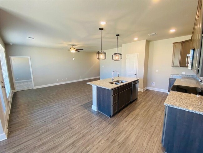 Building Photo - 5754 Redfish Ct