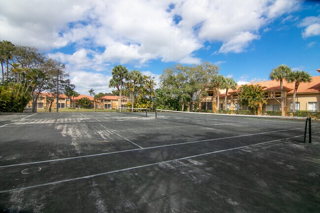 Building Photo - 4807 Via Palm Lakes Via