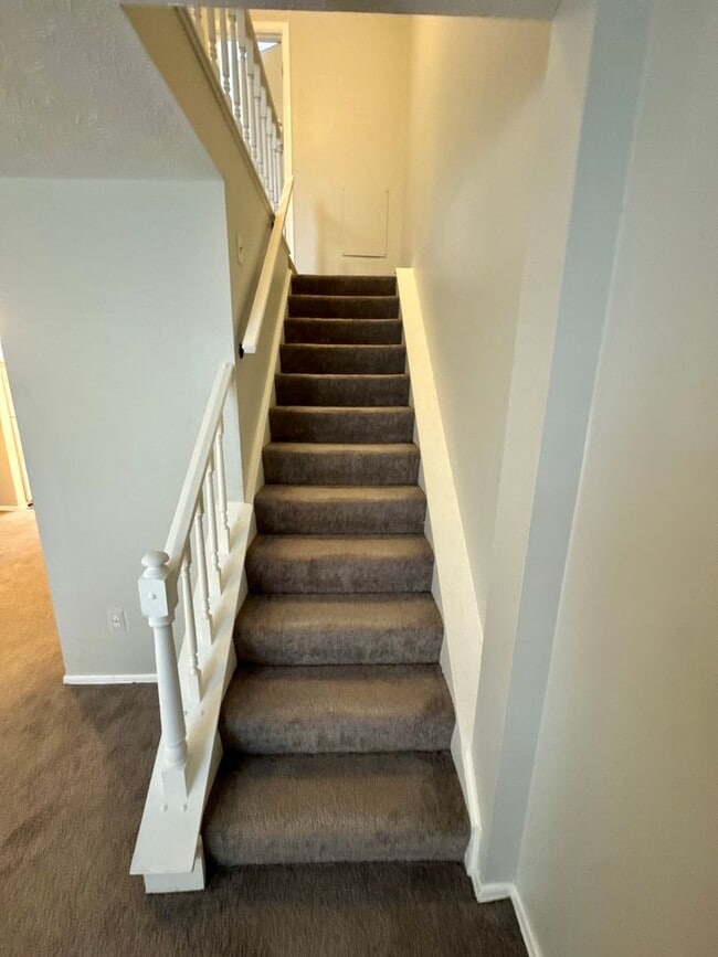 Building Photo - Charming 2 Bed 1 Bath in Cranberry!
