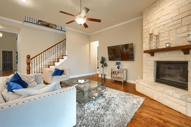 Building Photo - 949 Byron St