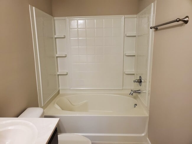 Building Photo - 2853 Vly Farms Dr