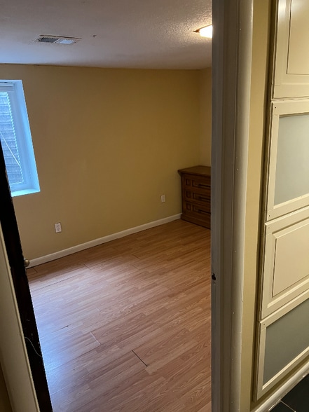 Building Photo - 478 Titan Ct