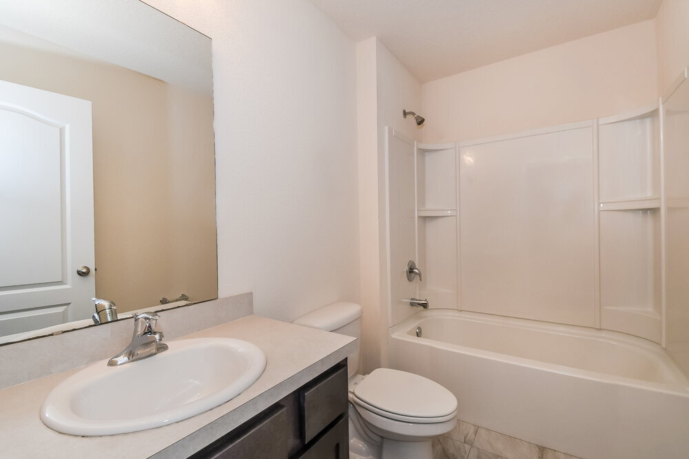 Building Photo - 2303 Pebble Point Dr