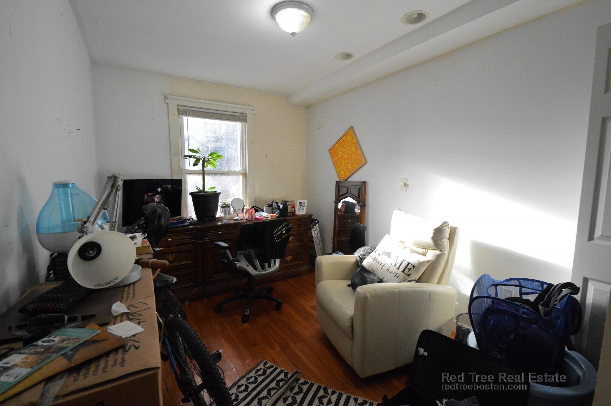 Building Photo - 104 Hammond St