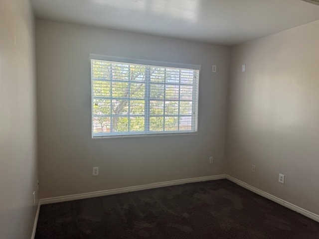 Building Photo - 1231 Saticoy St