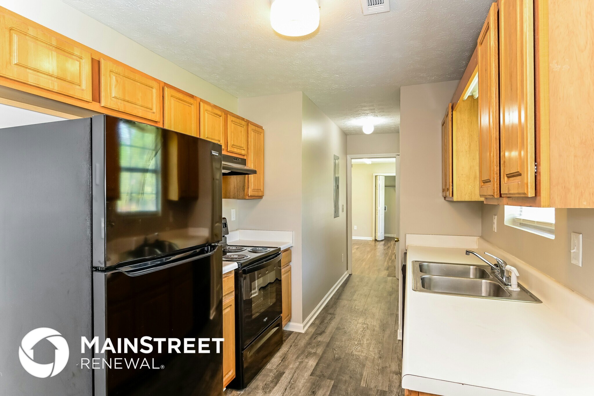 Building Photo - 107 Live Oak Dr