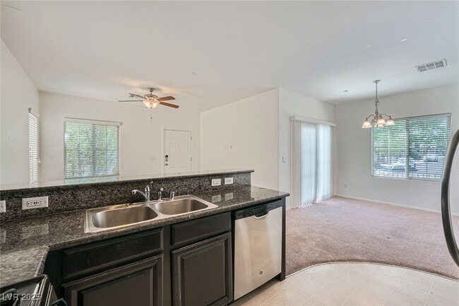 Building Photo - 7704 Twirling Yarn Ct