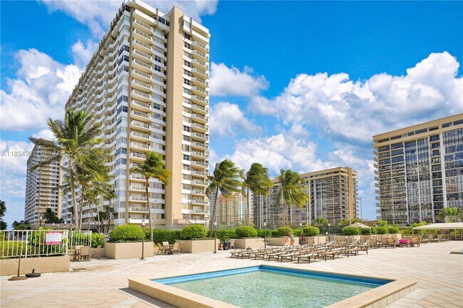 Building Photo - 1985 S Ocean Dr