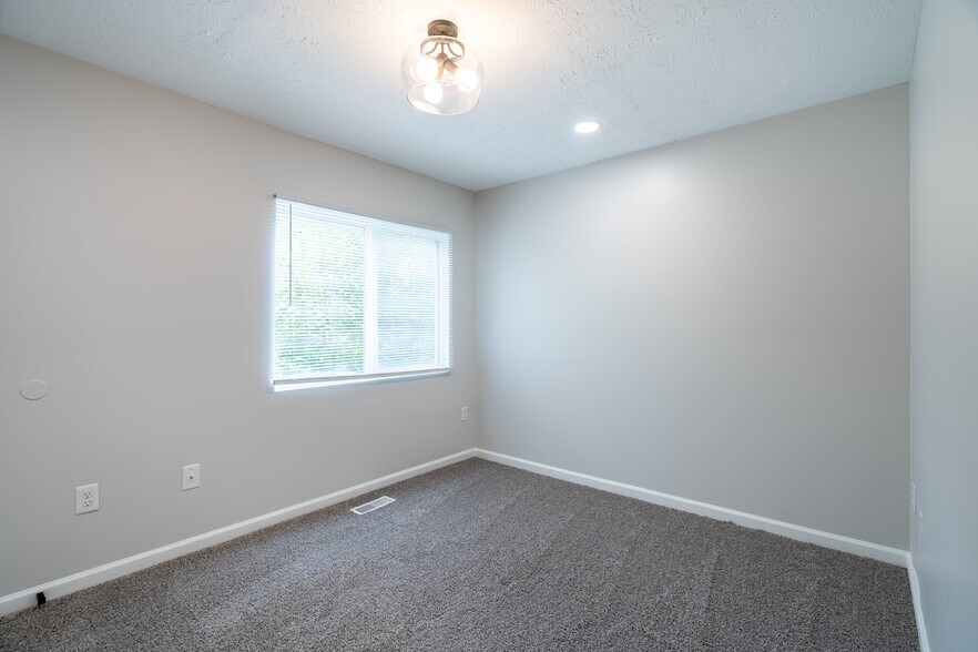 Building Photo - 1307 S Senate Ave