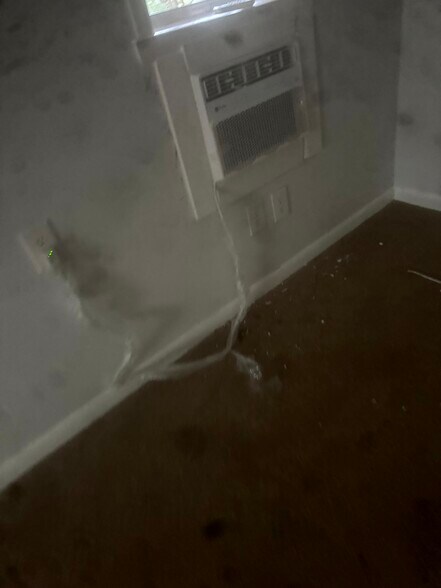 Building Photo - 402 NW 3rd Ave