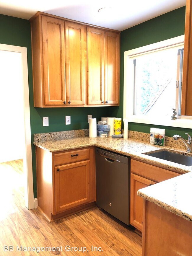 Building Photo - 2 br, 2 bath House - 35 Oswego Summit