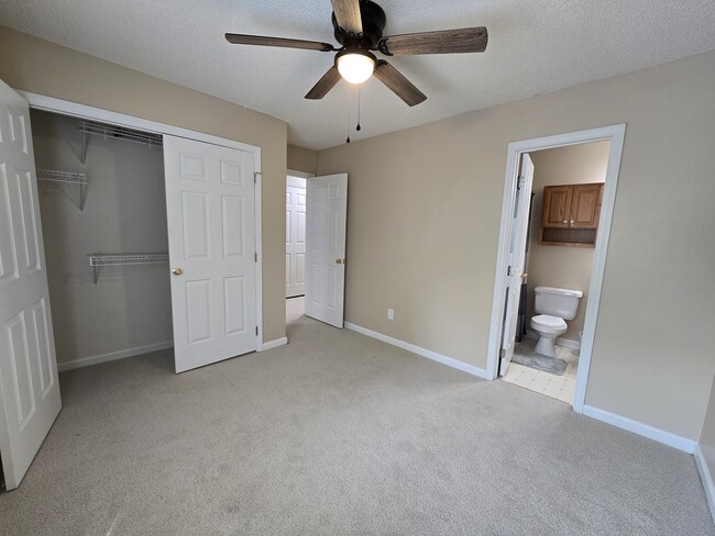 Building Photo - 1500 Oakland Hills Way