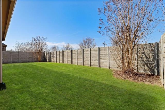 Building Photo - 713 Fenceline Dr