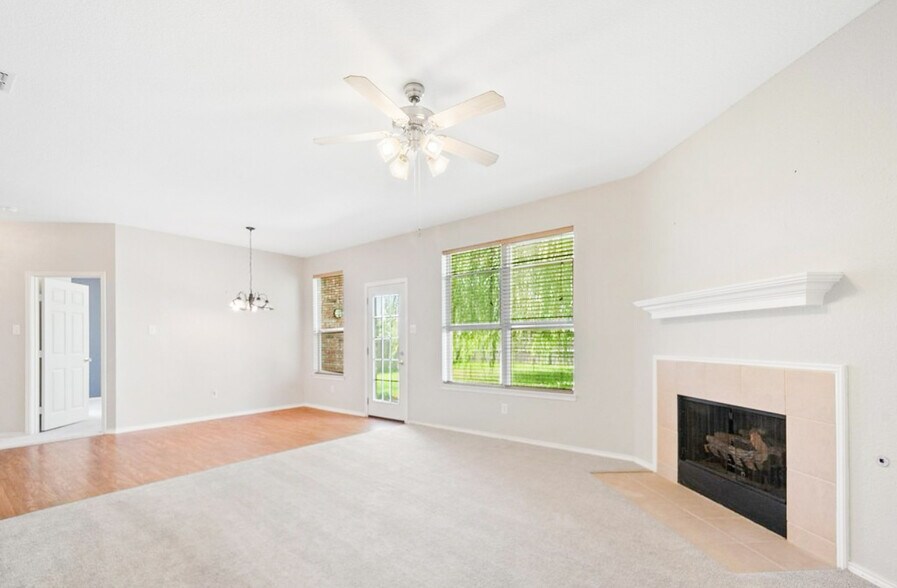 Building Photo - 11705 Pinyon Pine Dr