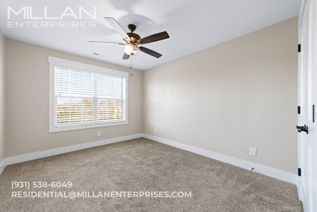 Building Photo - Gated Community Living with Open Views & Designer Kitchen - Experience Elevated Living with a Com...