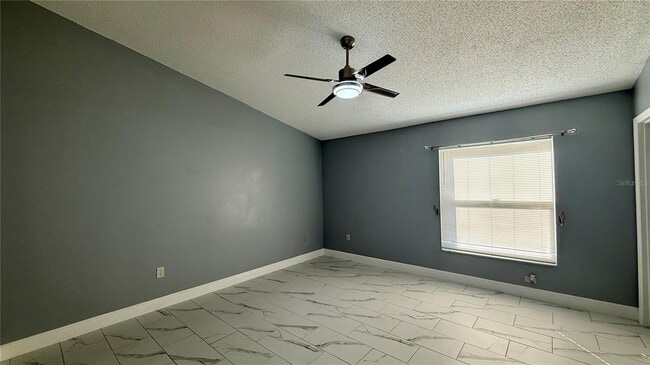 Building Photo - 2482 Quail Run Blvd N