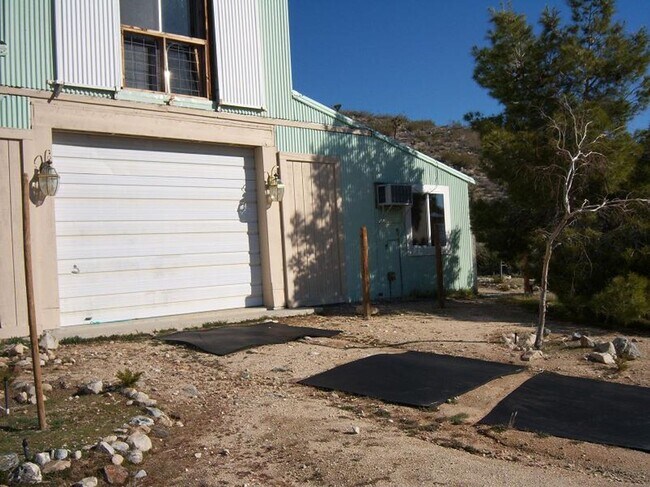 Building Photo - 8258 Warren Vista Ave