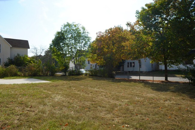 Building Photo - 234 Marion Ave NW