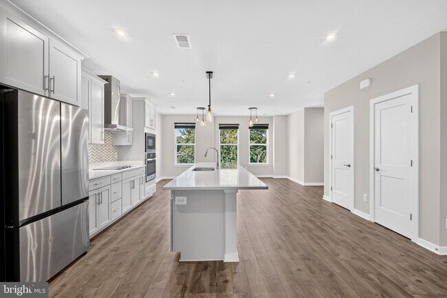 Building Photo - 4053 Legato Rd