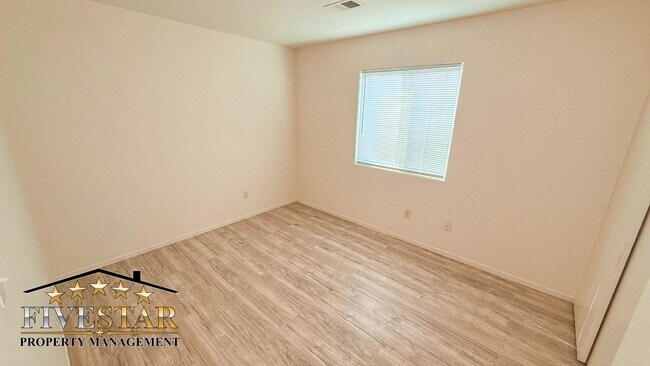 Building Photo - 7408 Cross Glade St