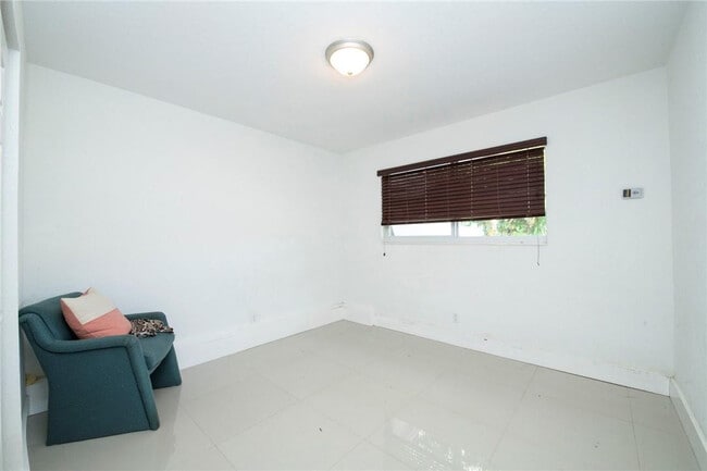 Building Photo - 3322 McKinley St