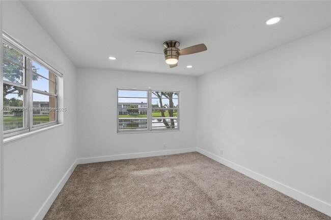 Building Photo - 228 Preston Way