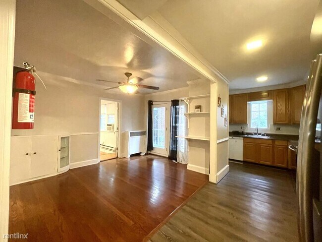 Building Photo - 4 br, 3 bath House - 4447 P St NW
