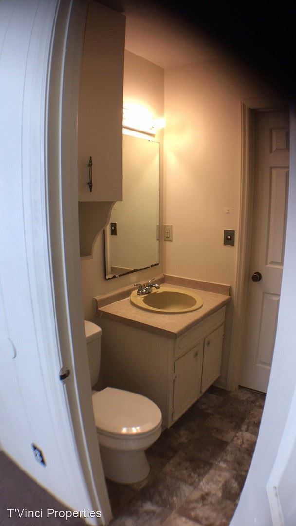 Building Photo - 508 Uwharrie St