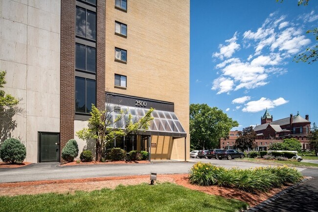 Building Photo - 2500 Mystic Valley Pkwy