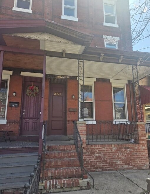 Building Photo - 351 Hamilton Ave
