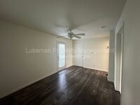 Building Photo - 1315 Mills St