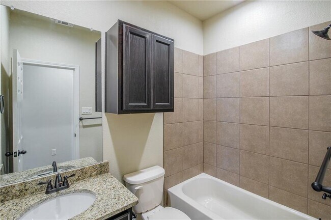 Building Photo - 153 Samuel Dr