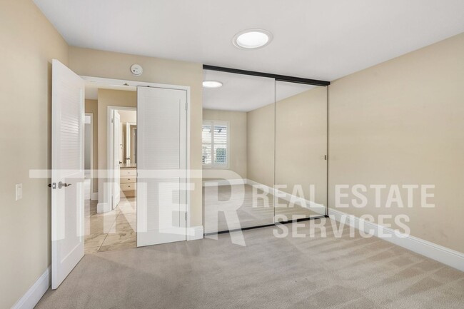 Building Photo - 1920 Gold Nugget Pl