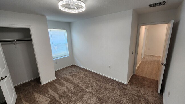 Building Photo - VIDA SUBDIVISION / San Antonio A&M steps away- spacious 4-bedroom, 2-bathroom house