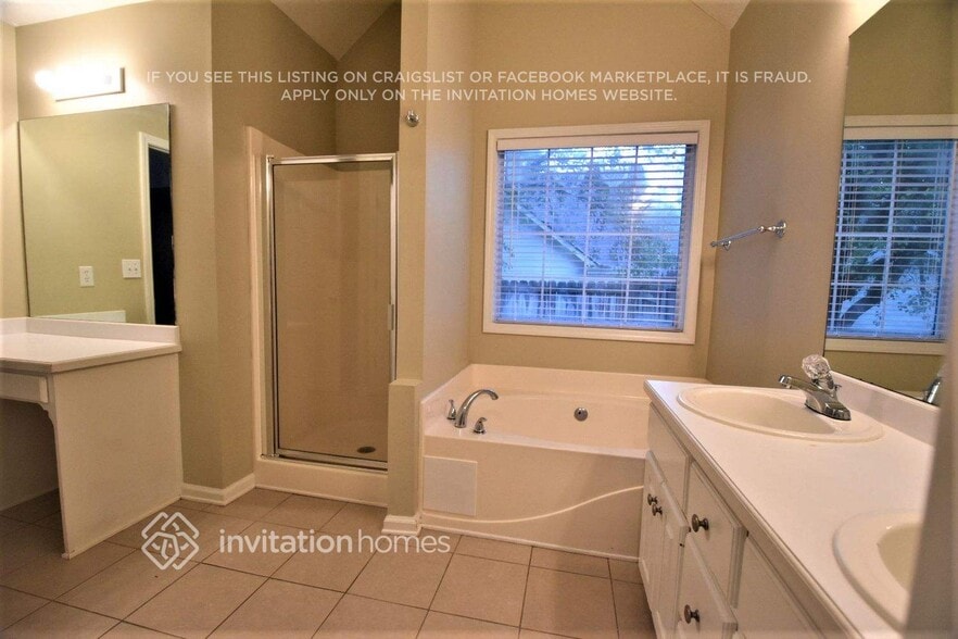 Building Photo - 820 Cambridge Creek Dr SW