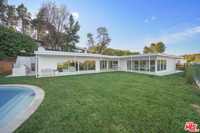 Building Photo - 17116 Adlon Rd