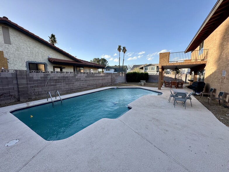 Building Photo - 4329 Murillo St