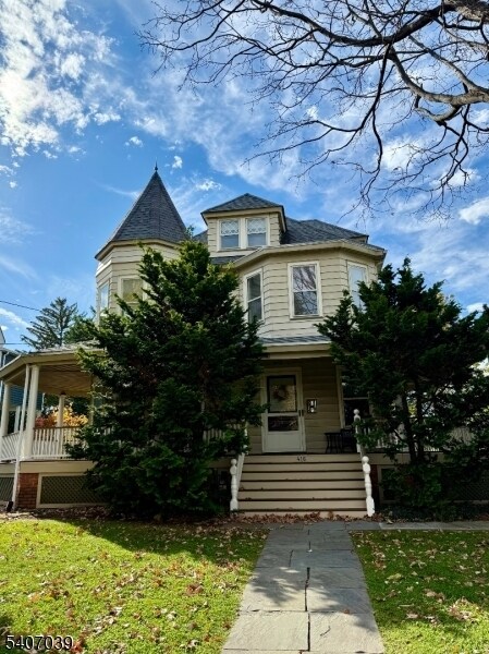 Building Photo - 416 Boulevard