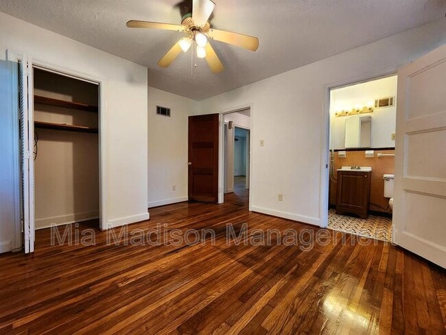 Building Photo - 102 Chippewa Dr