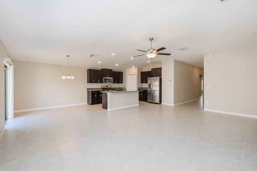 Building Photo - 5524 Rainwood Meadows Dr