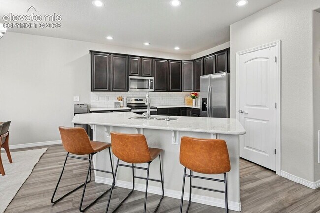 Building Photo - Beautiful 5 Bed + Office Home with 3-Car Garage in Desirable Lorson Ranch!