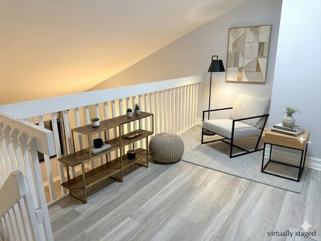 Building Photo - 1455 Holly Heights Dr