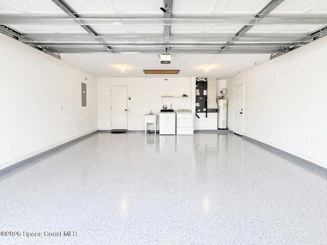 Building Photo - 270 Quail Dr