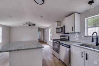 Building Photo - 3 Bedroom 2 Bath Home, Pool & Playground