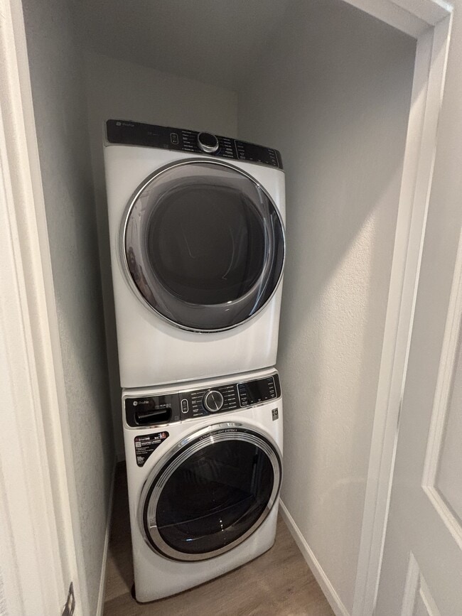 Building Photo - 1334 Penner Dr