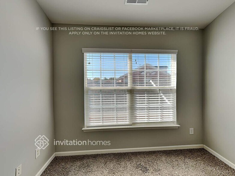 Building Photo - 6930 Creft Cir