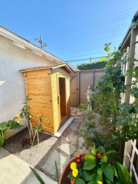 Building Photo - 2315 24th St