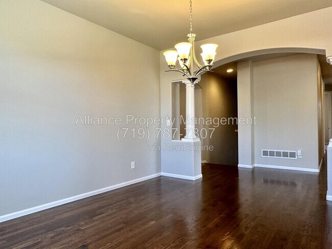 Building Photo - 2075 Bobcat Valley Ct